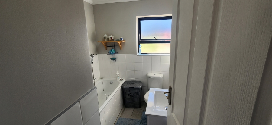 3 Bedroom Property for Sale in Dana Bay Western Cape